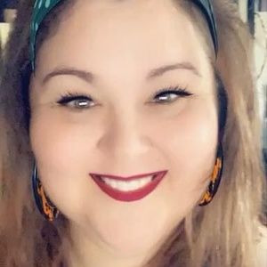 Meet your Posher, Donnita